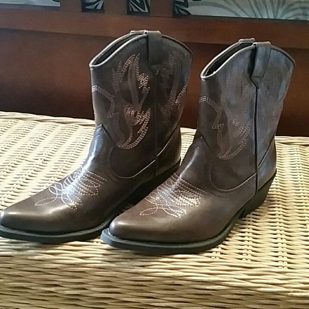 Bootie cowboy boots